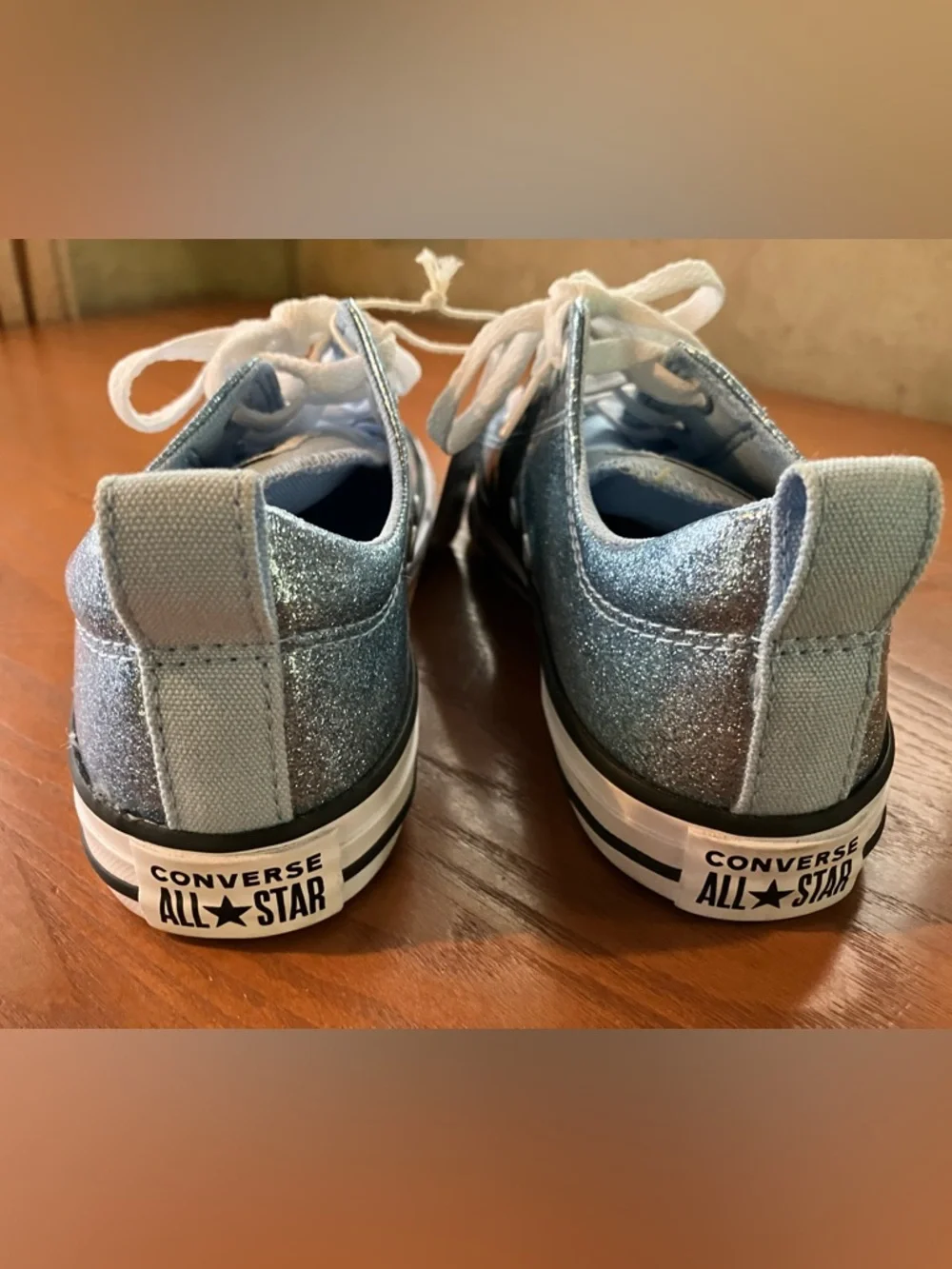 Converse Kids Chuck Taylor Allstar Madison Low Tops Size 3 NEW